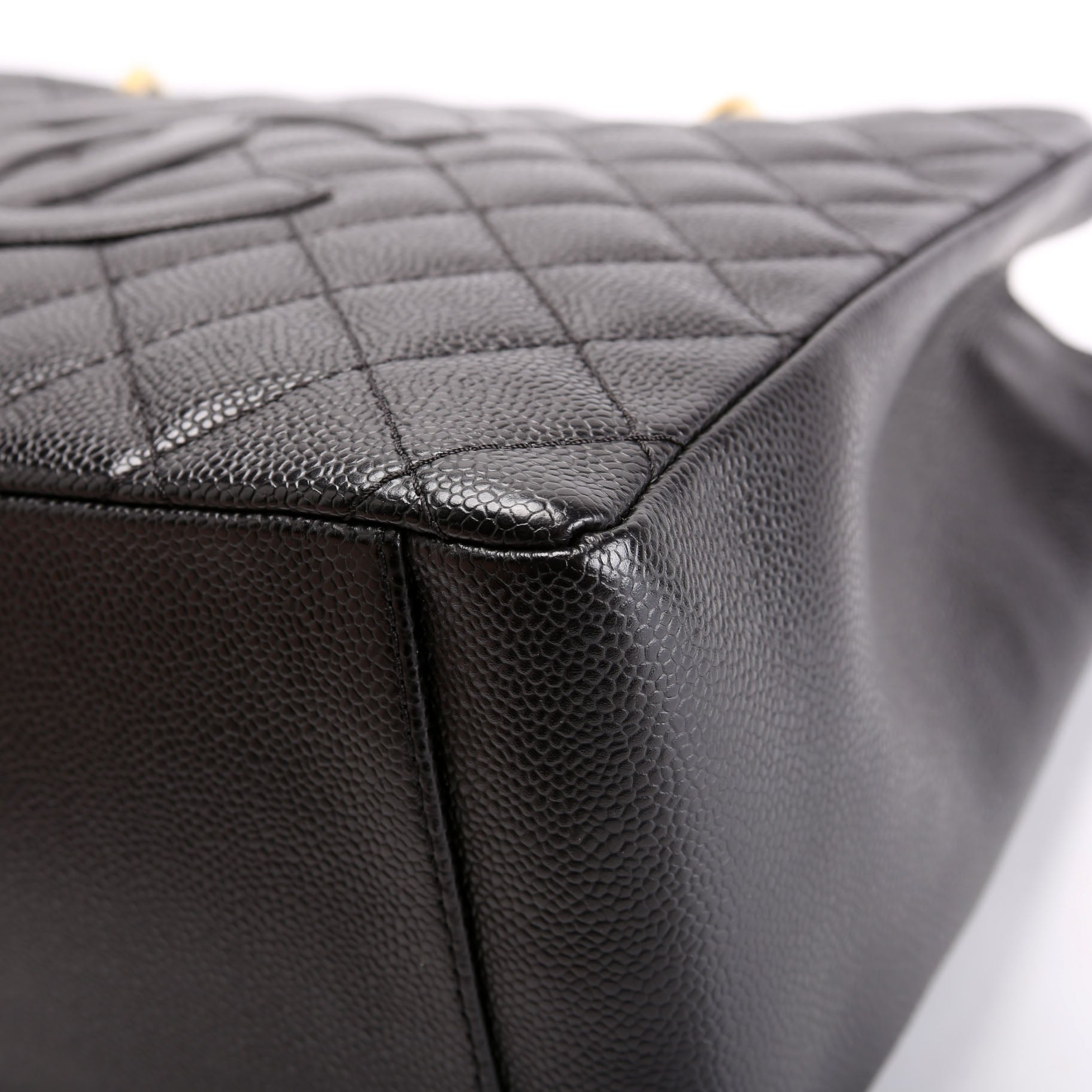 Grand Shopping Tote Caviar Black