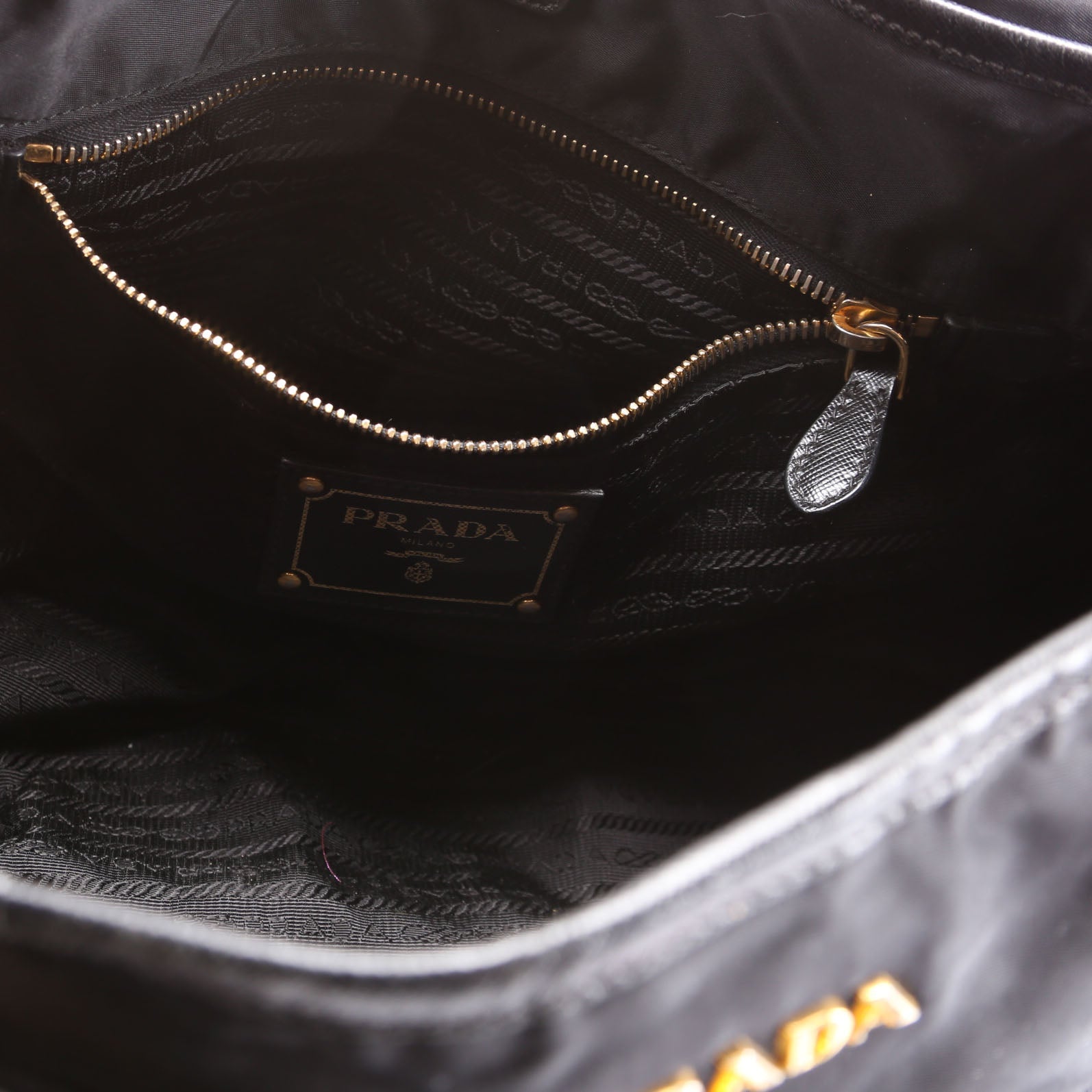 Logo To Vintage Nylon/Saffiano Black