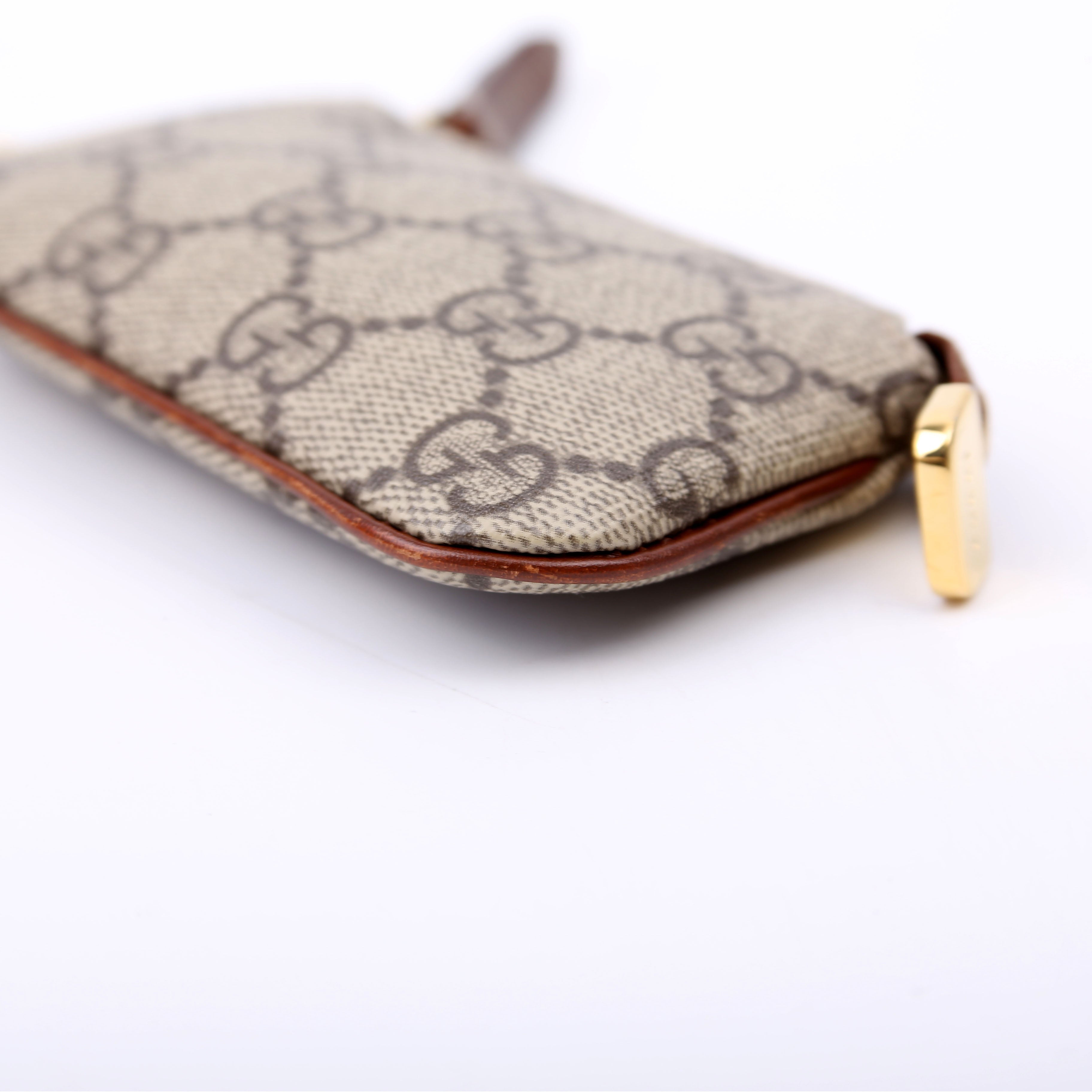 447964 GG Supreme Key Case Brown