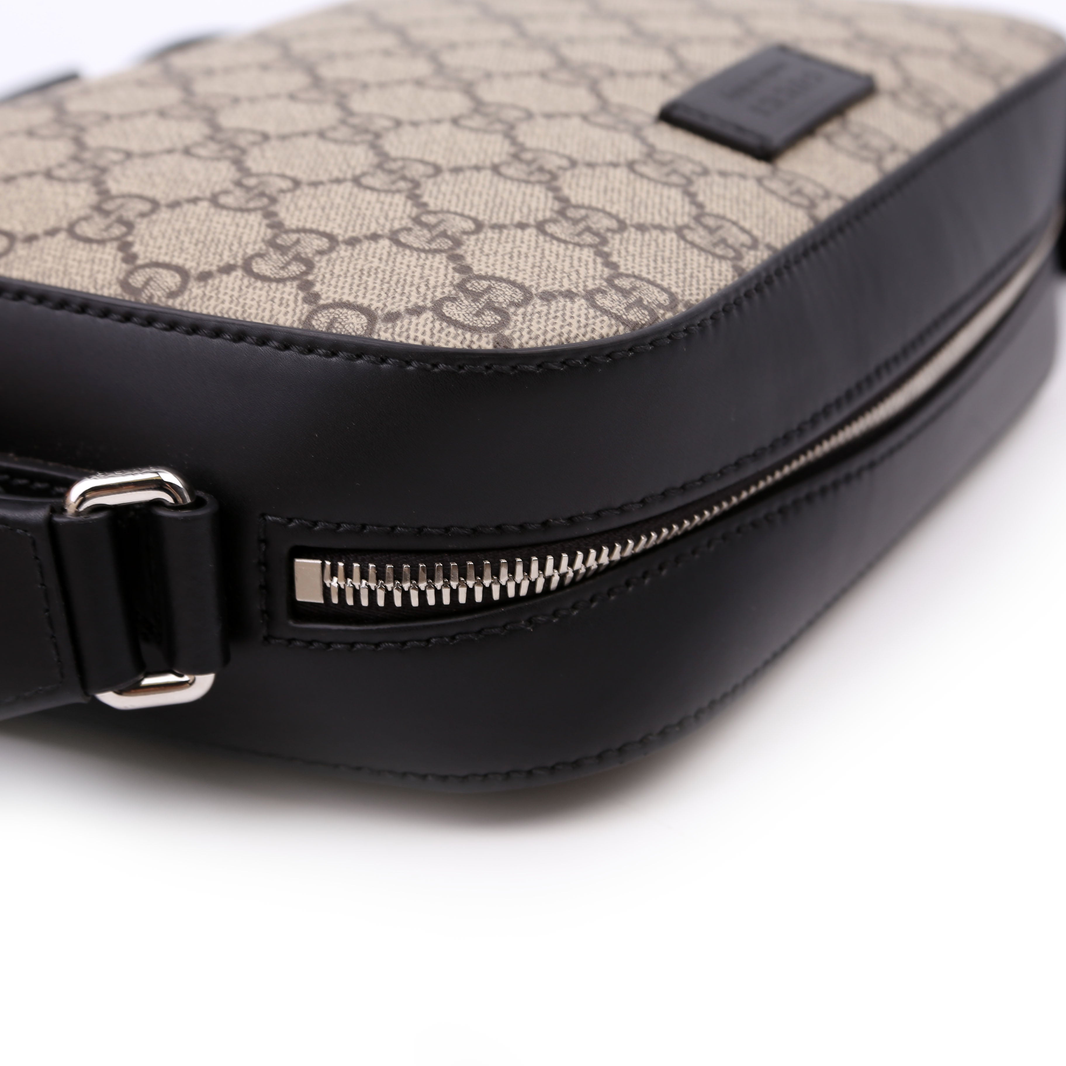 779880 GG Canvas Camera Bag Black
