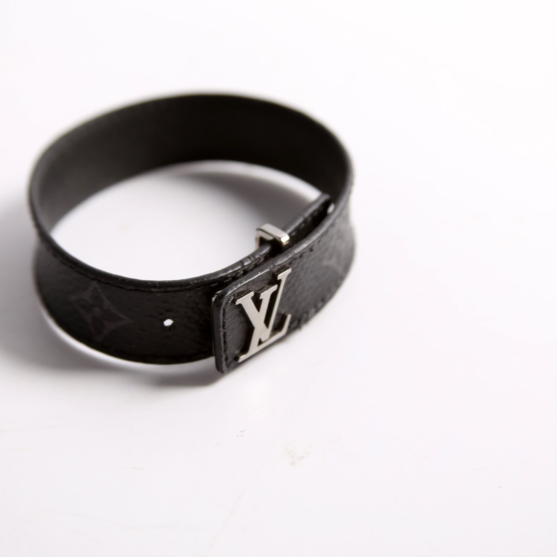 LV Slim Eclipse Size 21