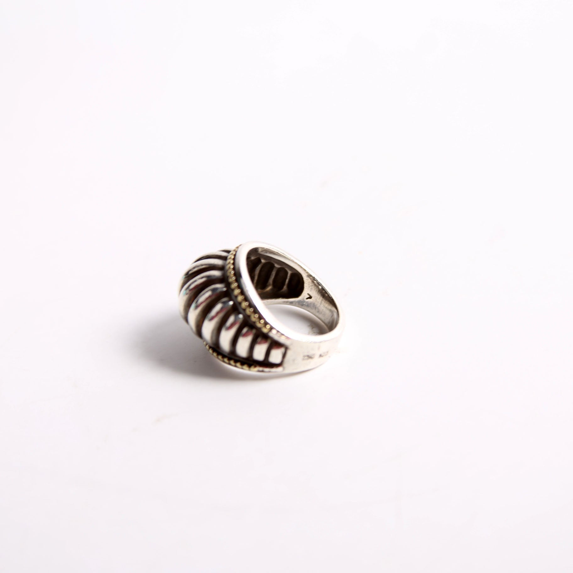 Caviar Wide Fluted Band Size 8