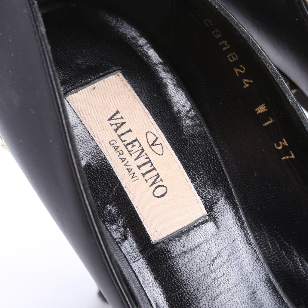Rockstud Leather Pumps Size 38 Black