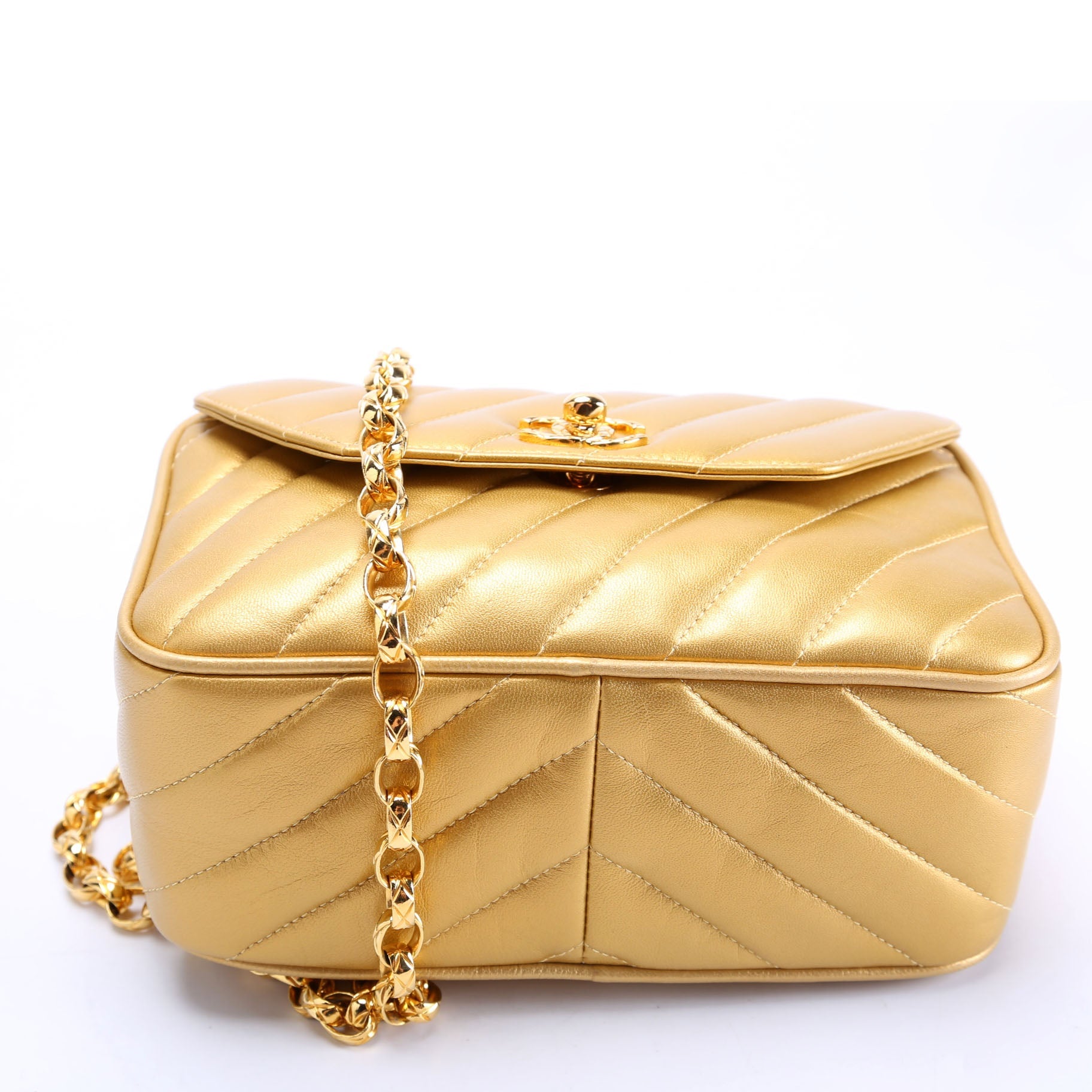 Camera Bag Small Diagonal Quilted Metallic Lambskin 2M Vintage Gold