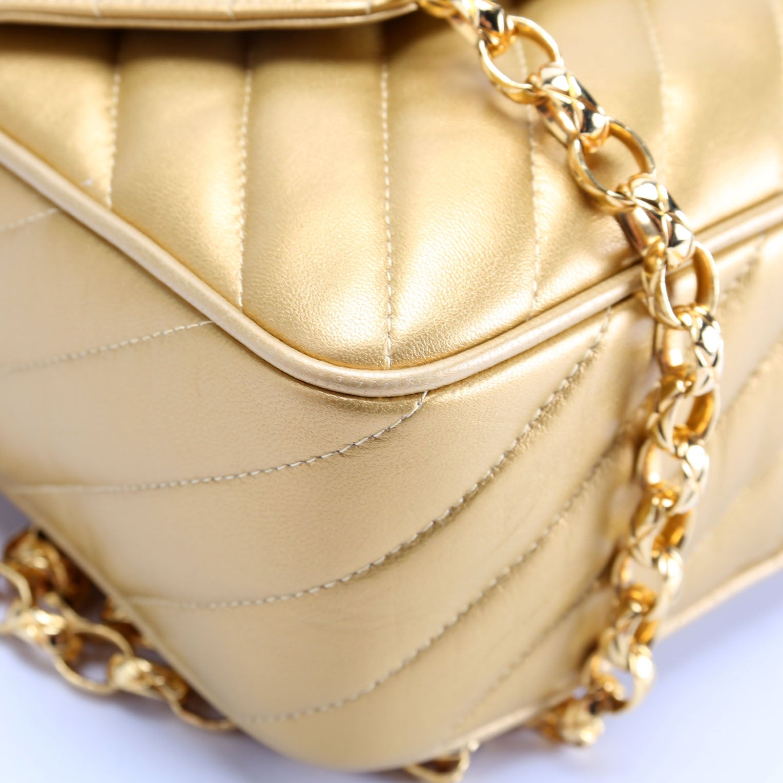 Camera Bag Small Diagonal Quilted Metallic Lambskin 2M Vintage Gold