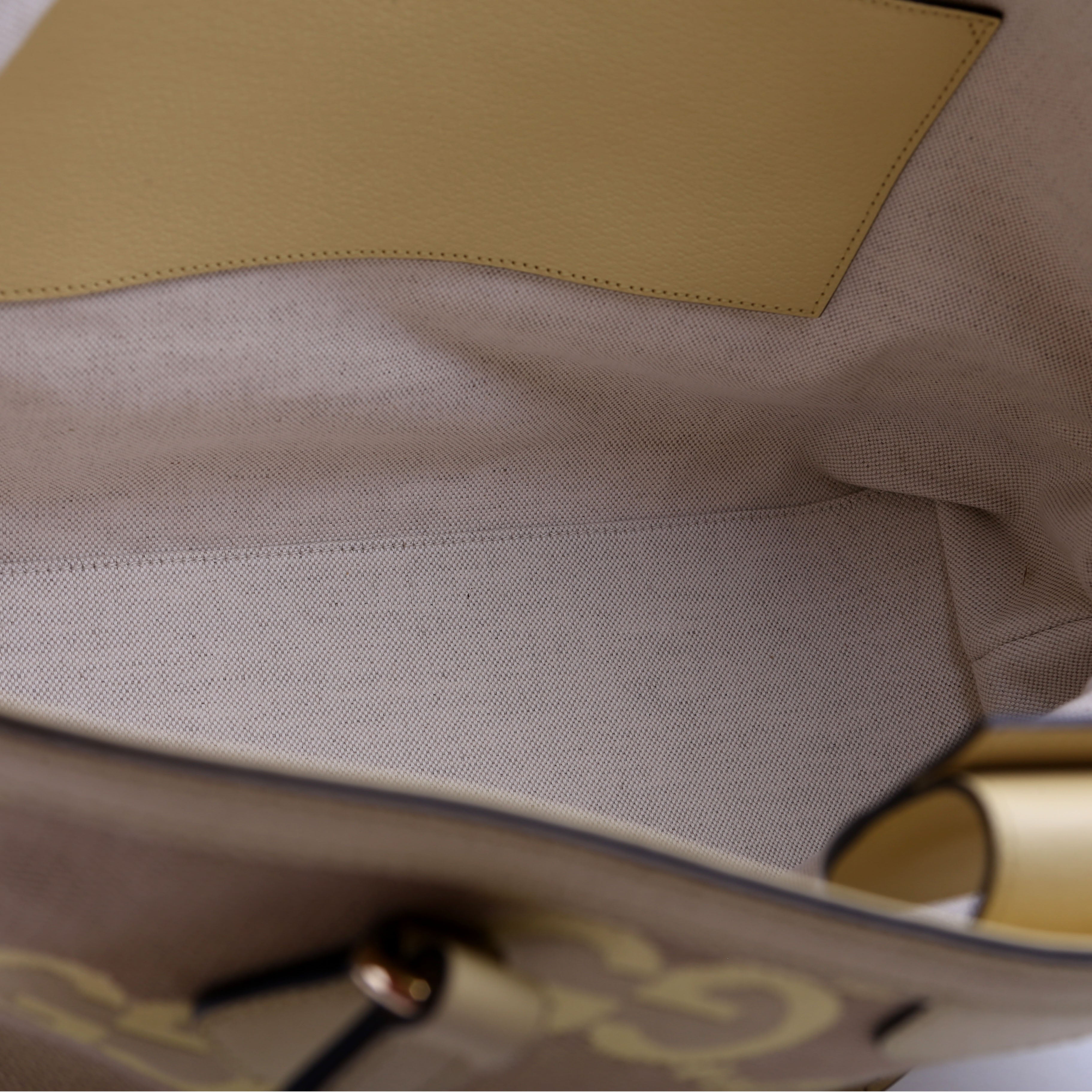 631685 Jumbo GG Ophidia Tote Yellow