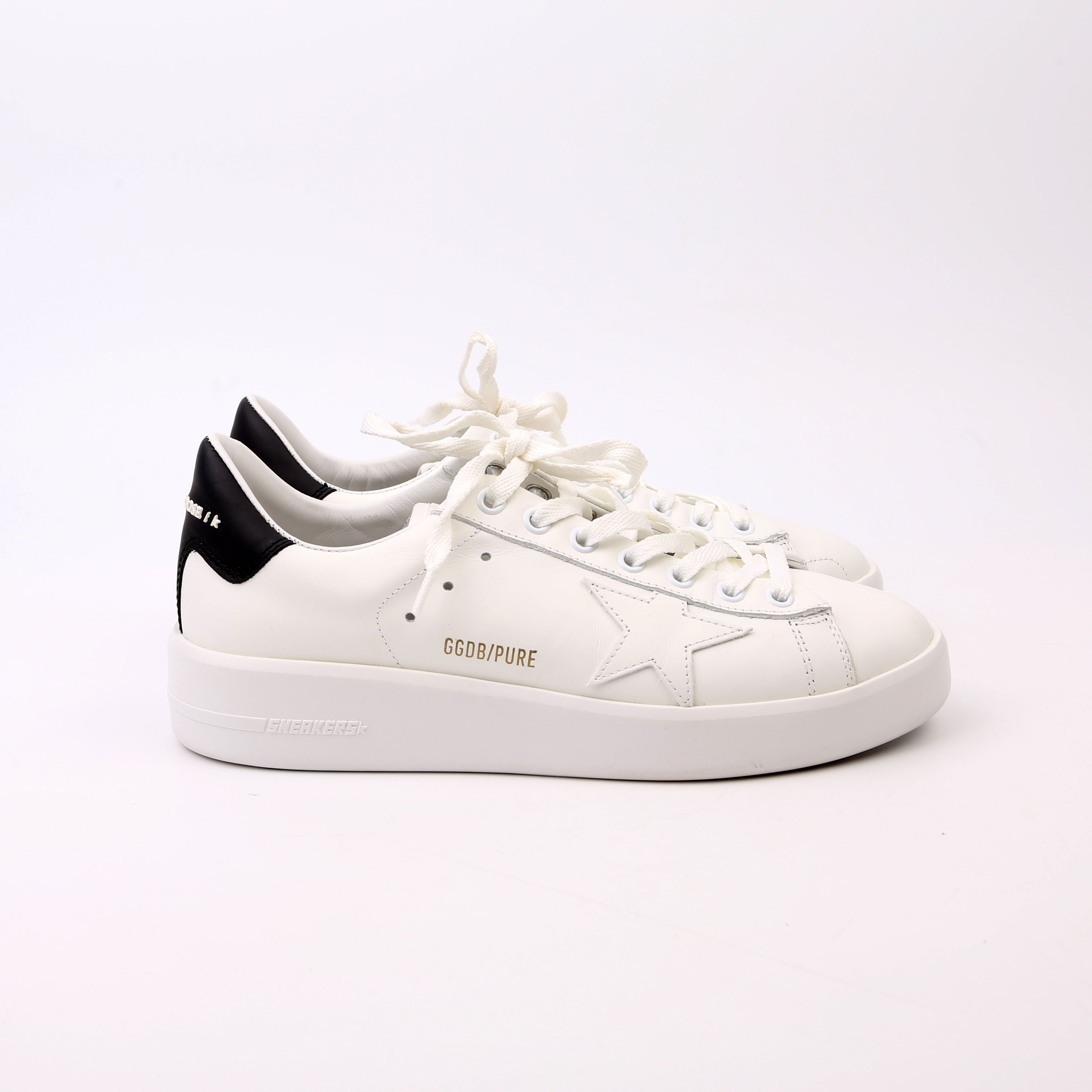 Pure Star Size 38 White/Black