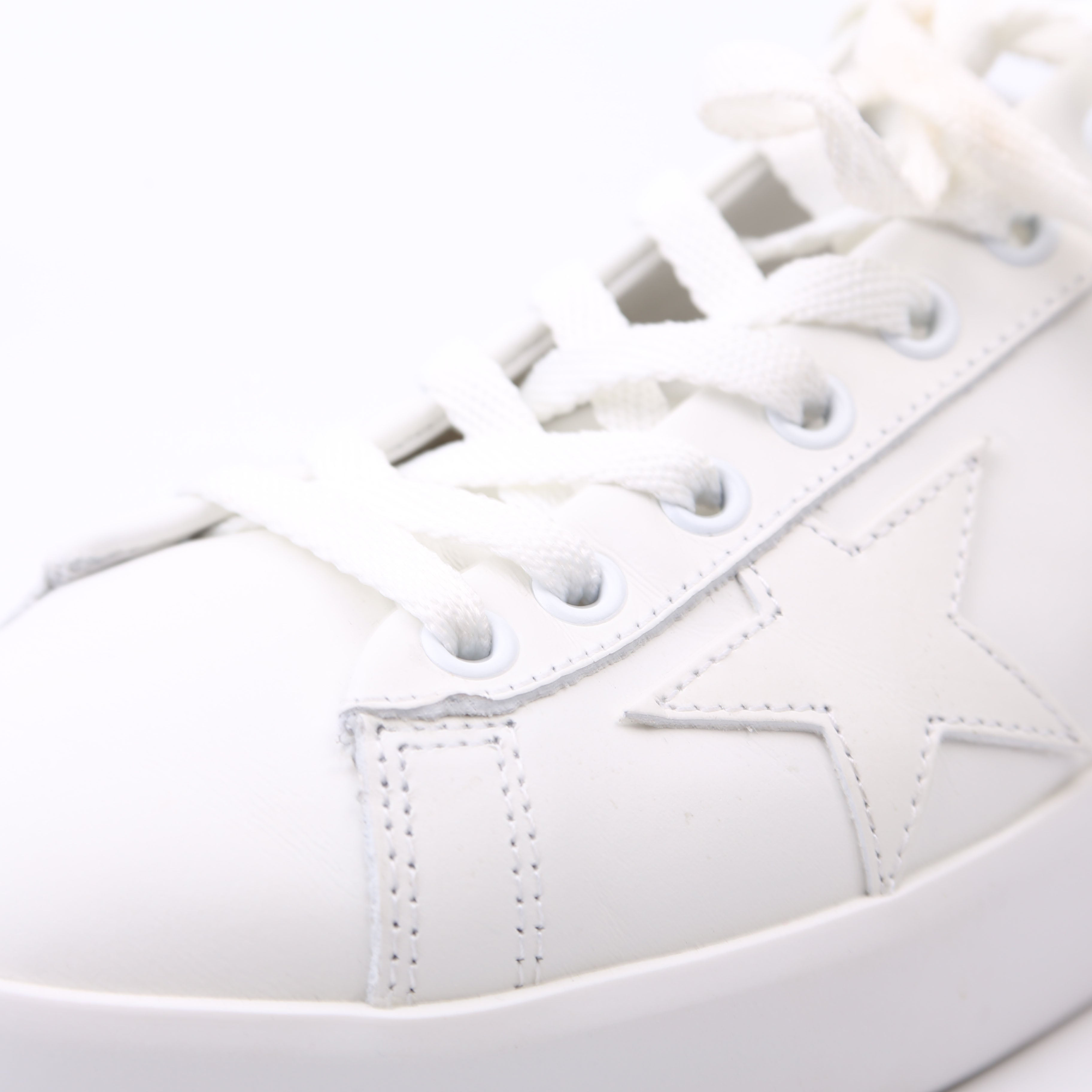 Pure Star Size 38 White/Black