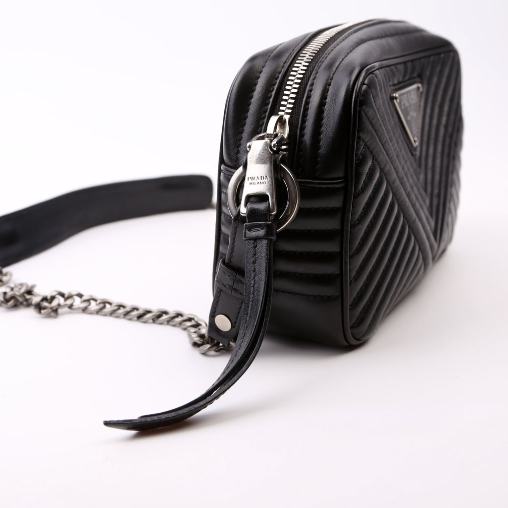 Diagramme Camera Bag Soft Calfskin Impunture Black
