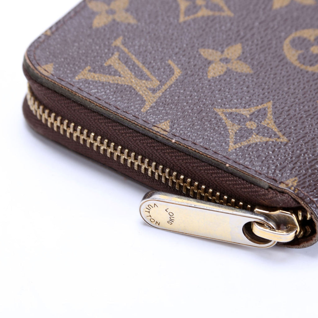 Zippy Wallet Monogram