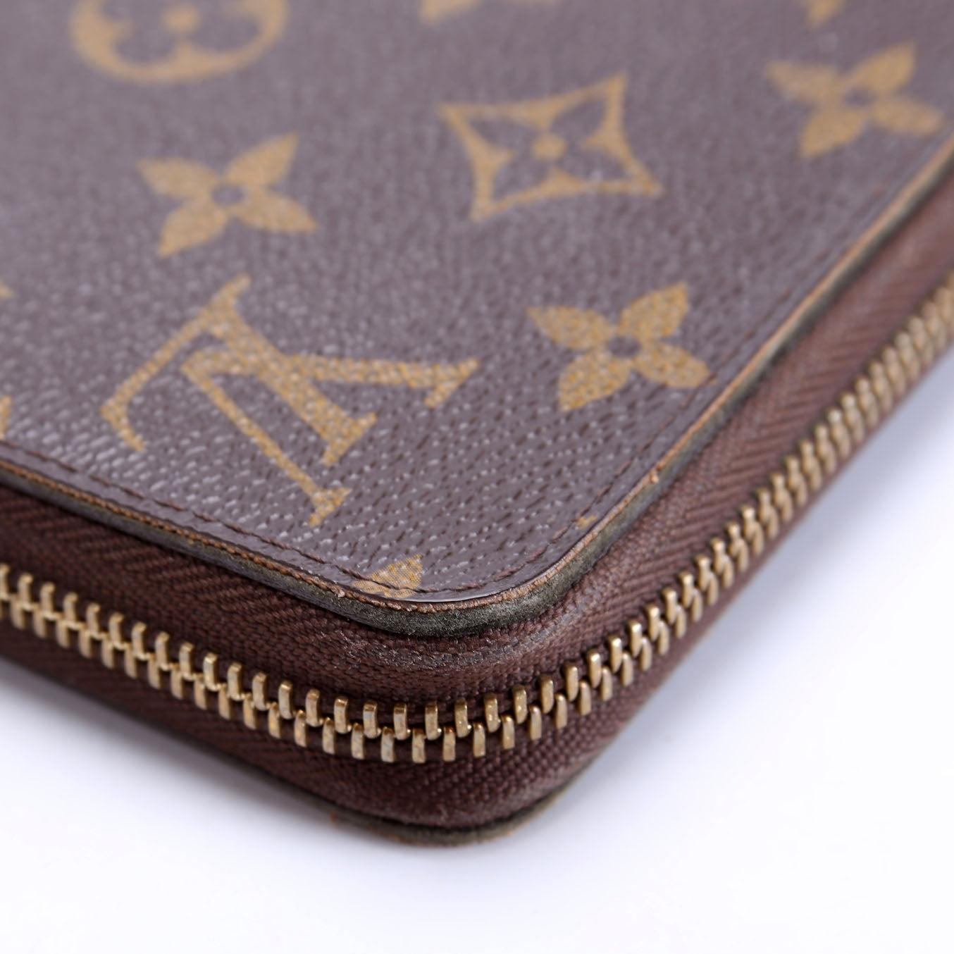 Zippy Wallet Monogram