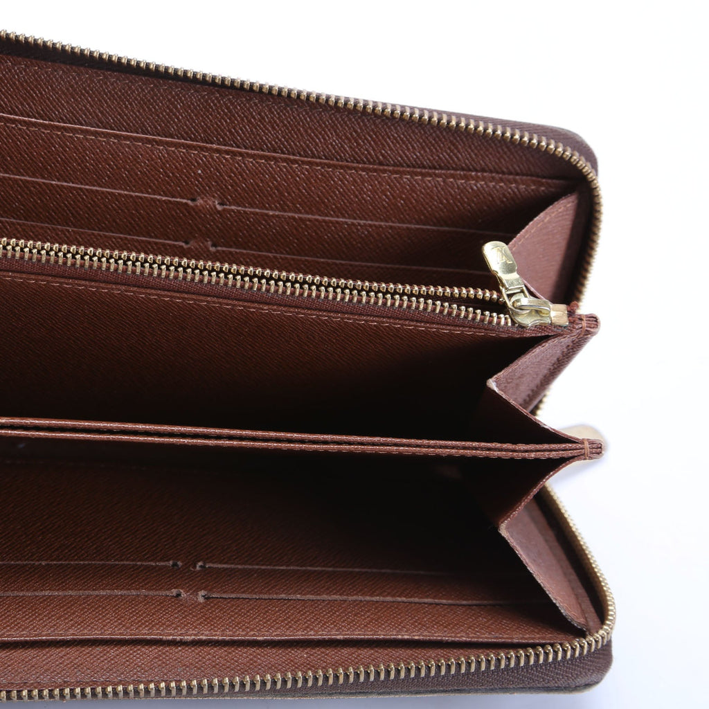 Zippy Wallet Monogram