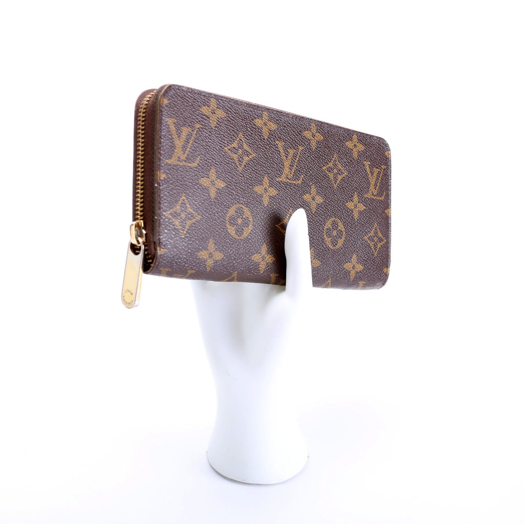 Zippy Wallet Monogram