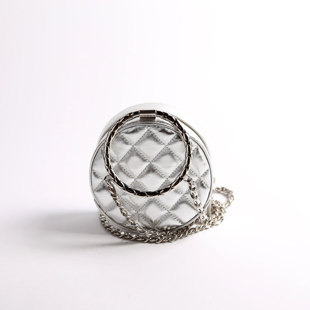 Metallic Quilted Round Bracelet Clutch With Chain Silver
