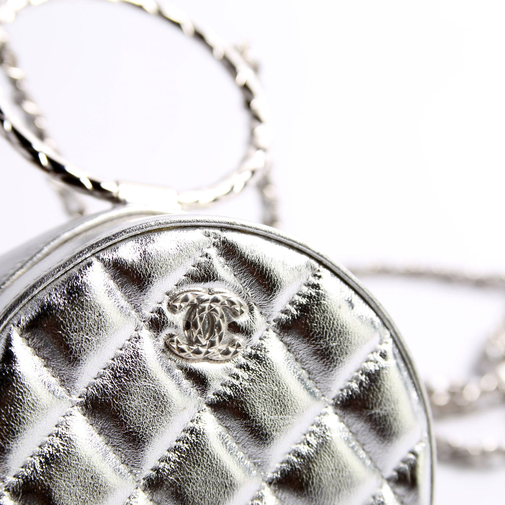 Metallic Quilted Round Bracelet Clutch With Chain Silver