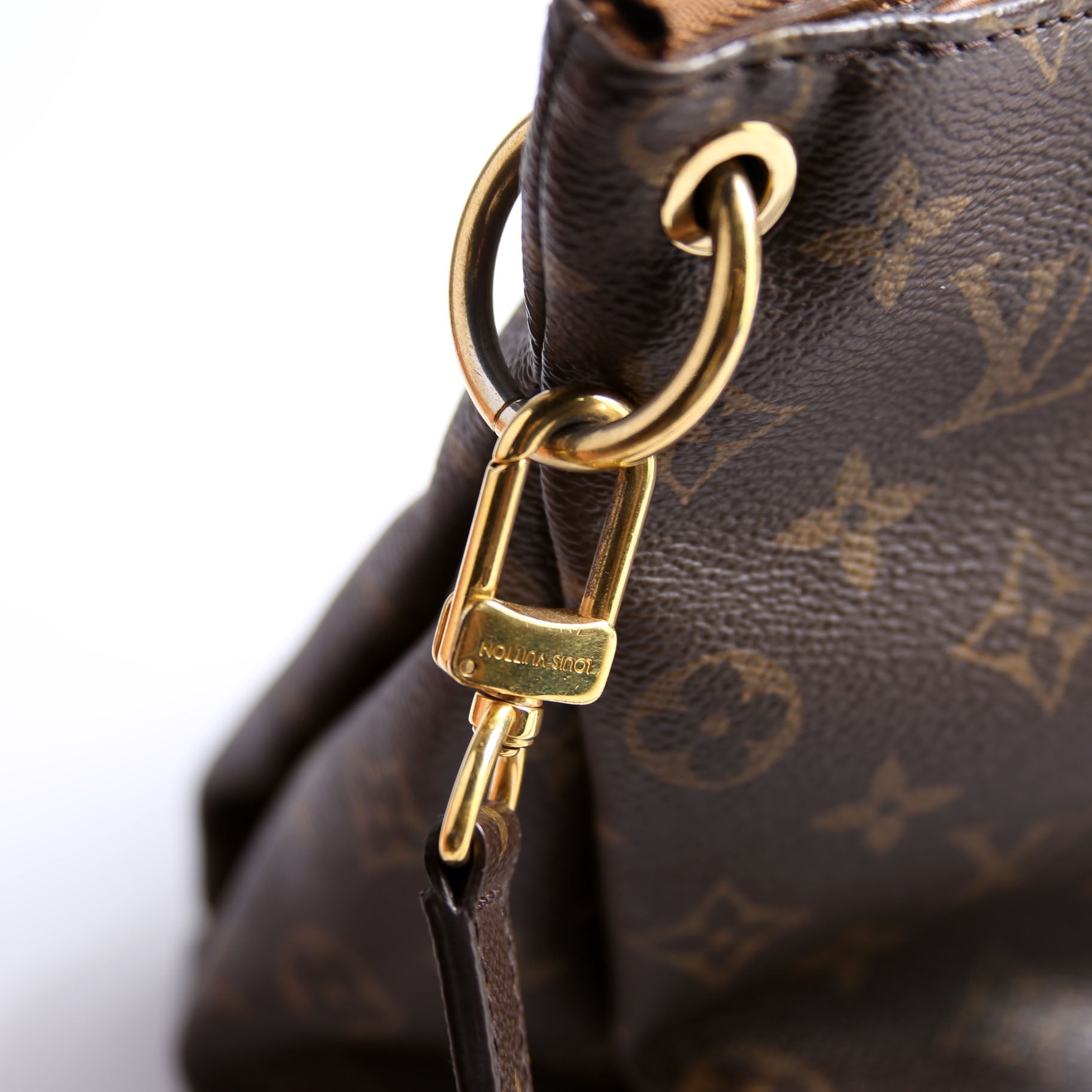 Pallas Tote Monogram Leather Side
