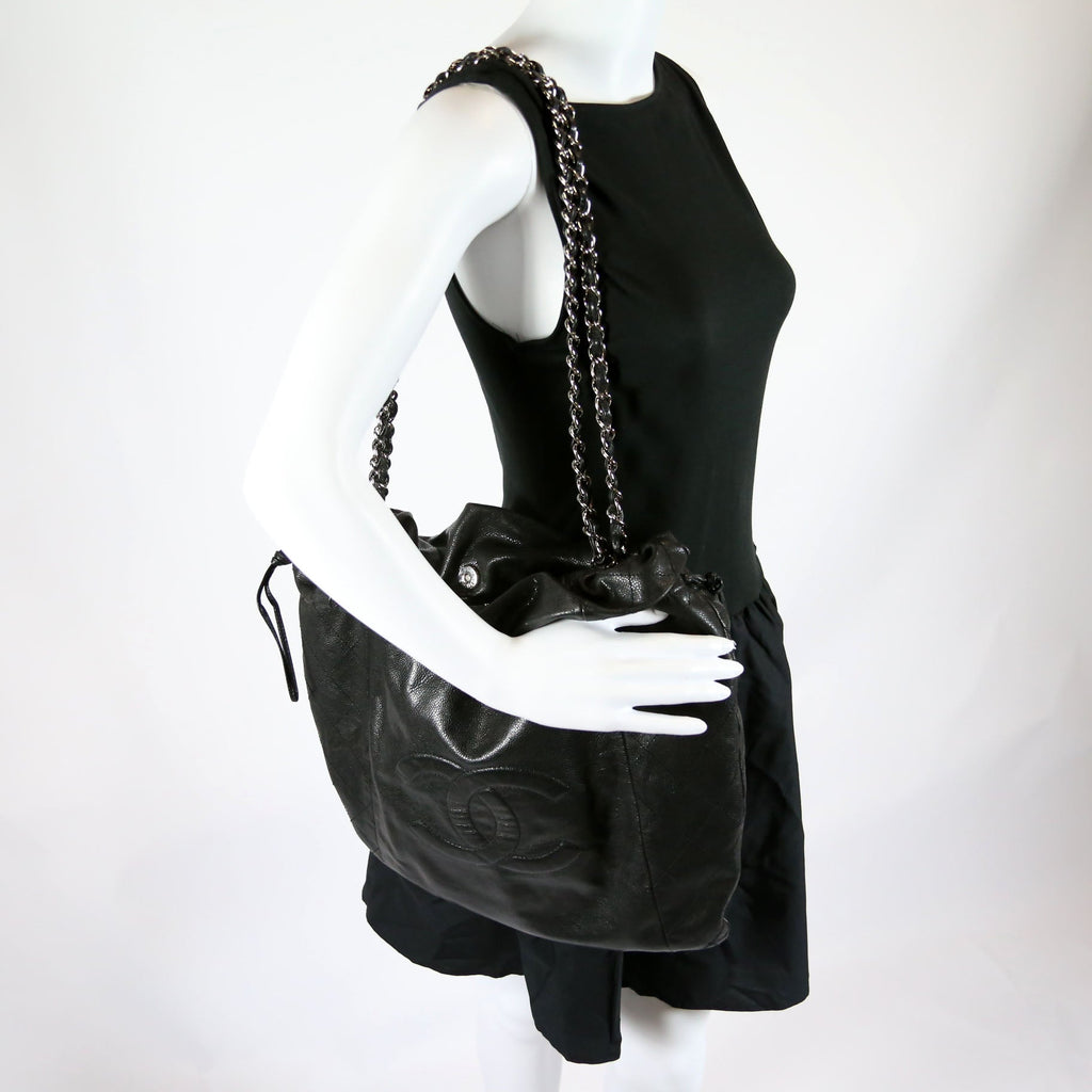 Caviar 31 Drawstring Tote 13M Black