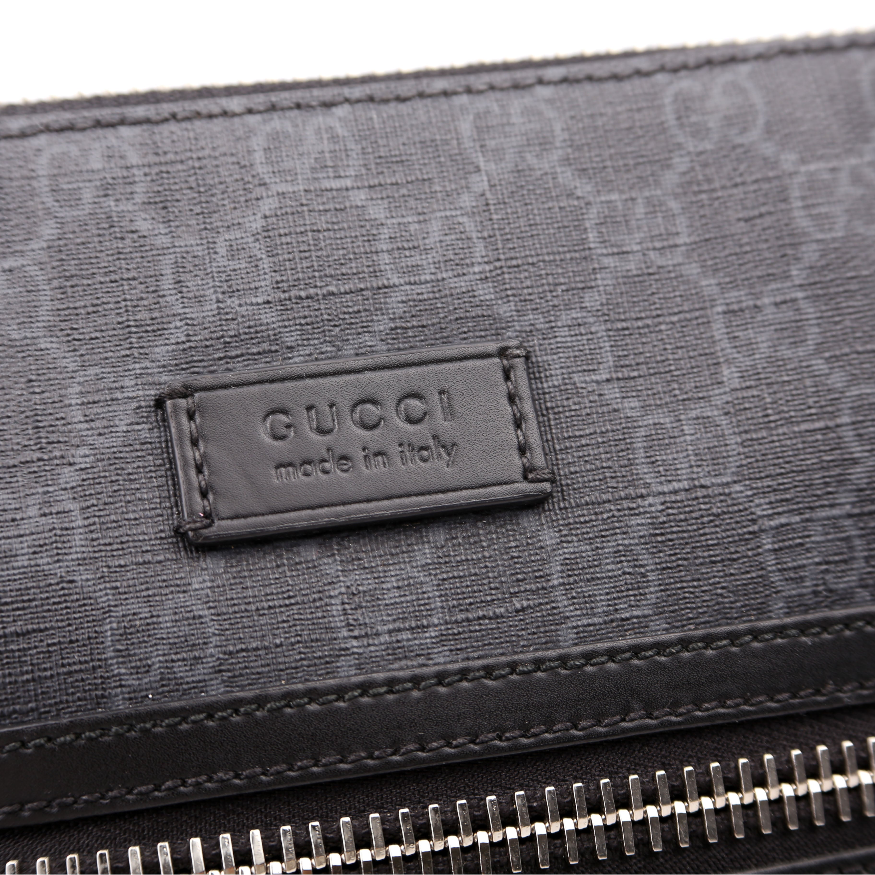 Gucci 474137 GG Supreme Messenger Black