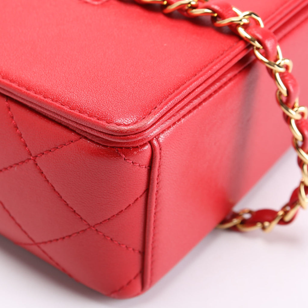 Mademoiselle Vintage Flap Bag Quilted Shiny Sheepskin Red/Gold
