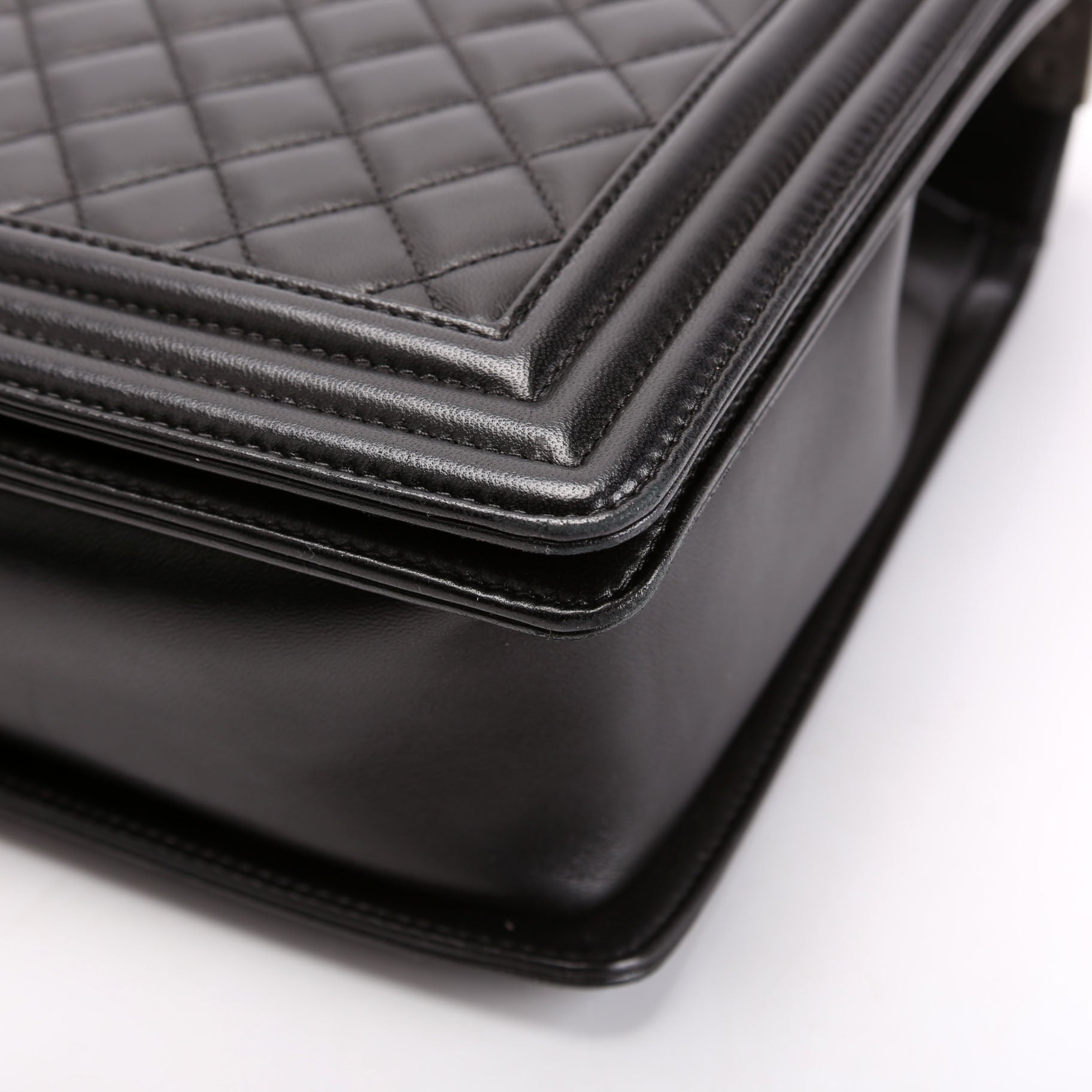 Boy Flap Large Lambskin Black/Silver