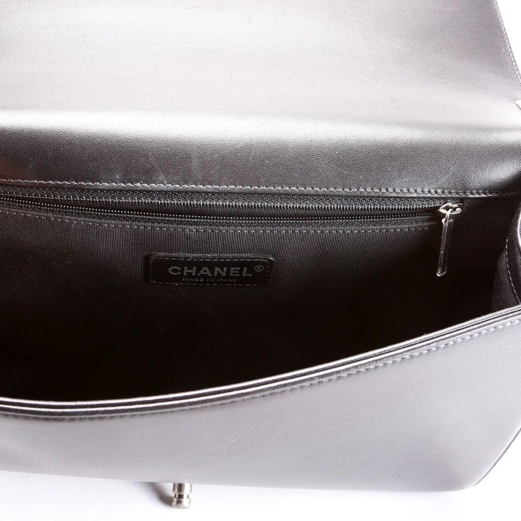 Boy Flap Large Lambskin Black/Silver