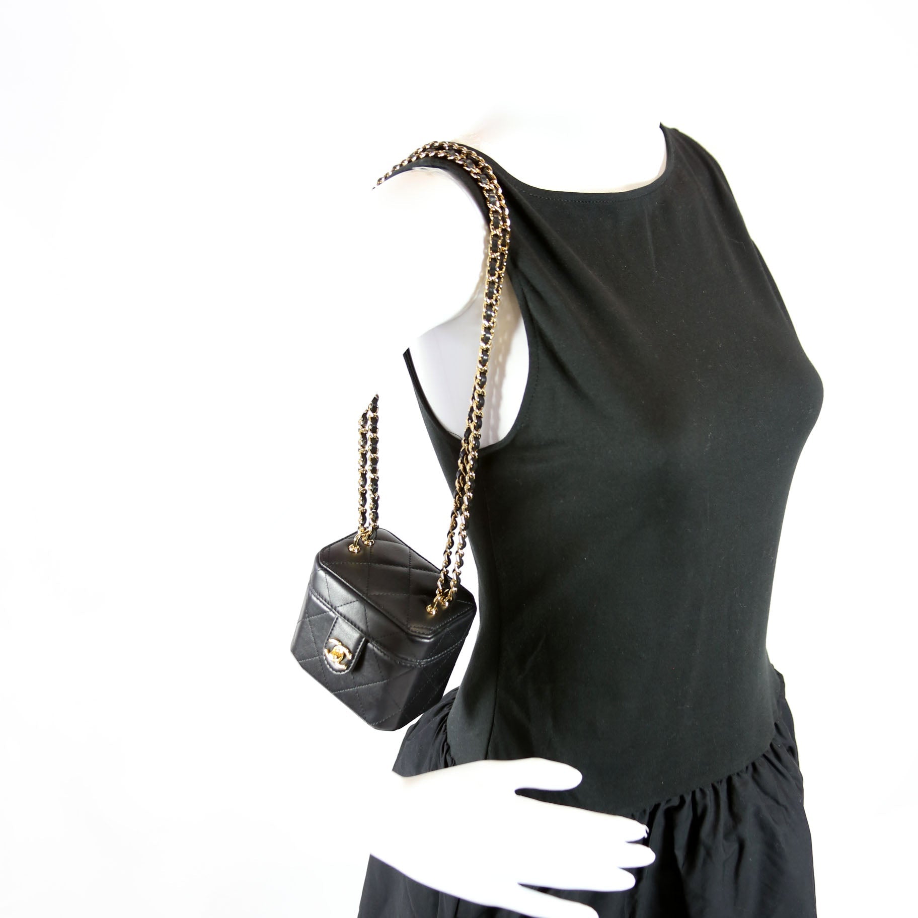 CC Turnlock Mini Vanity Clutch With Chain Quilted Lamb RFID Black