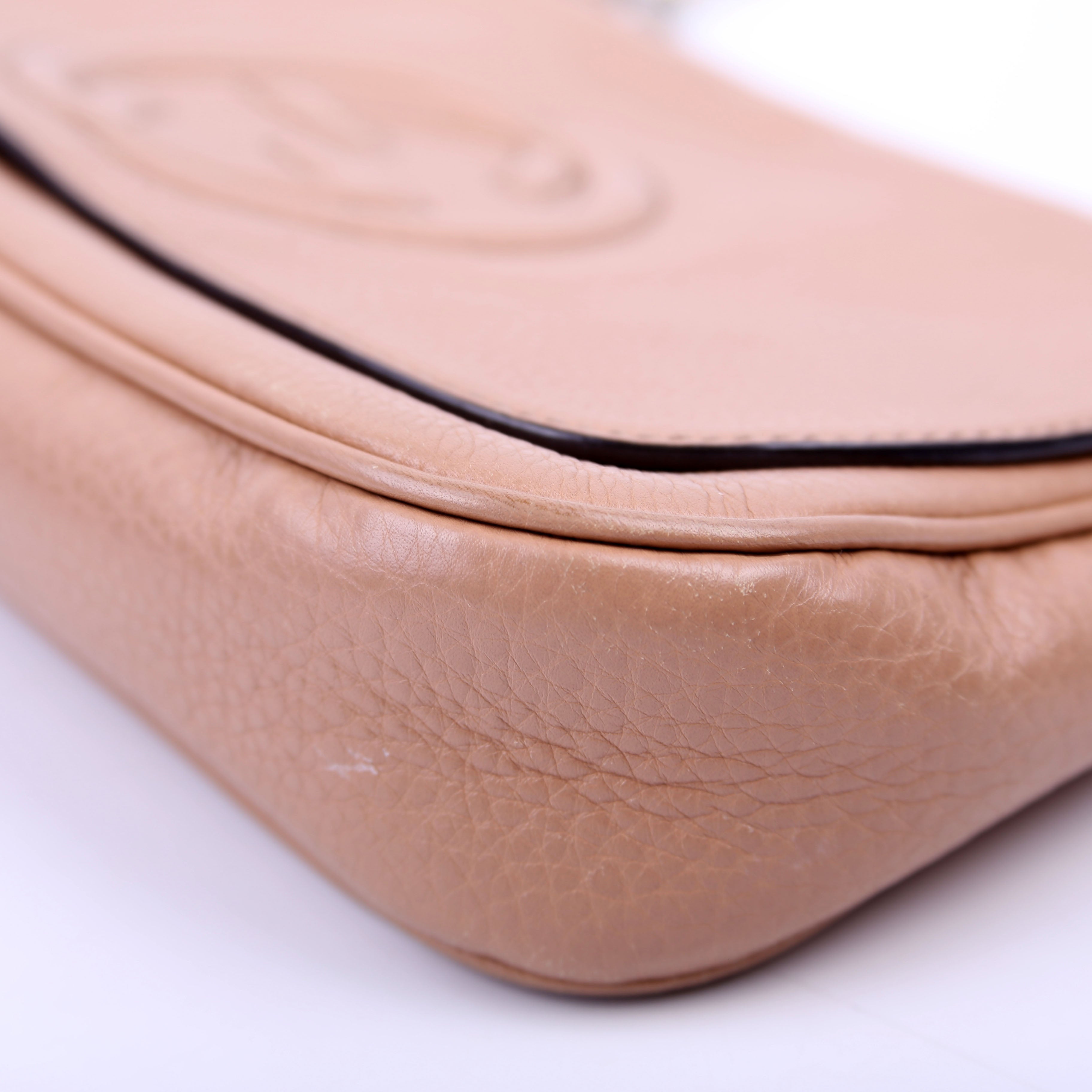 336752 Soho Chain Crossbody Medium Tan