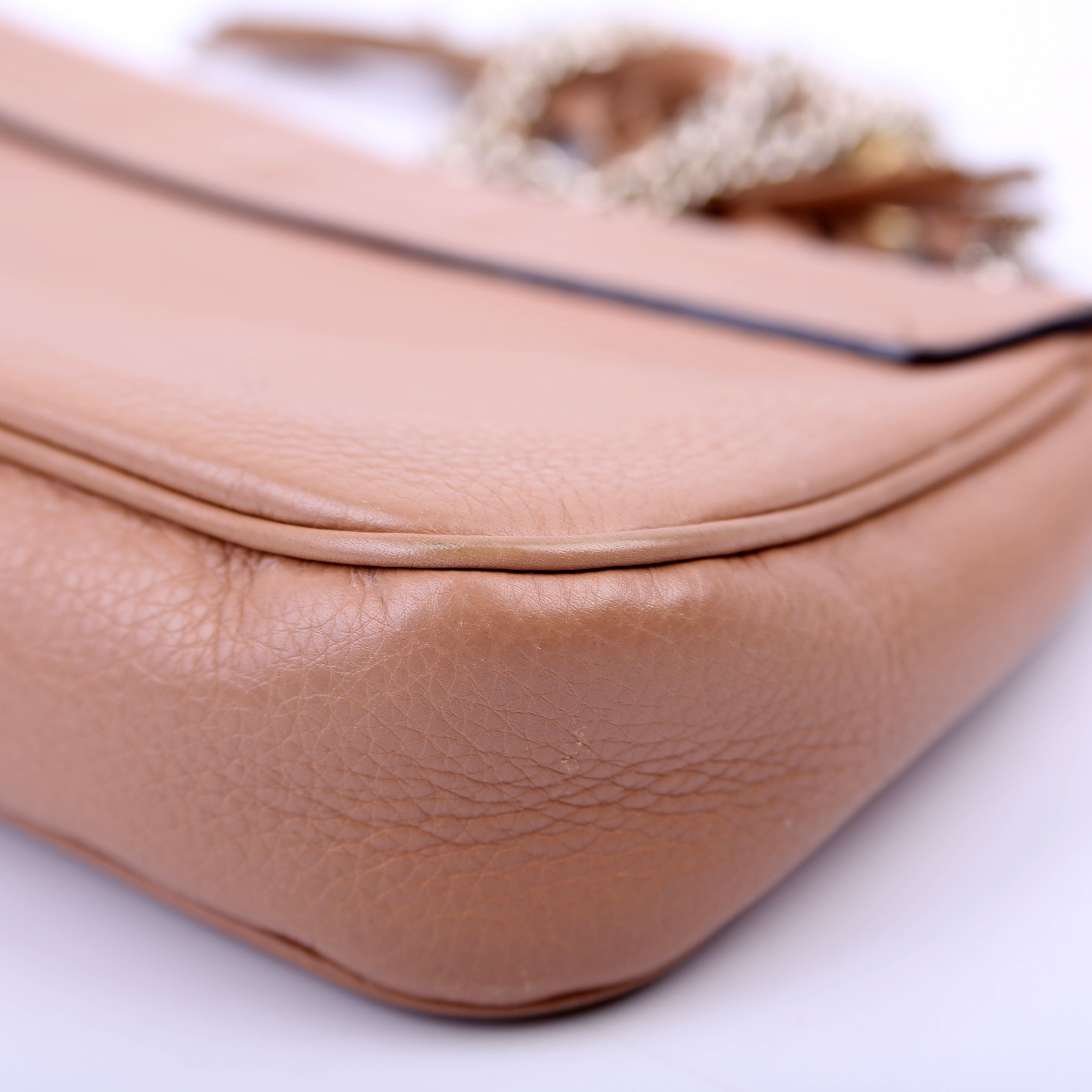 336752 Soho Chain Crossbody Medium Tan