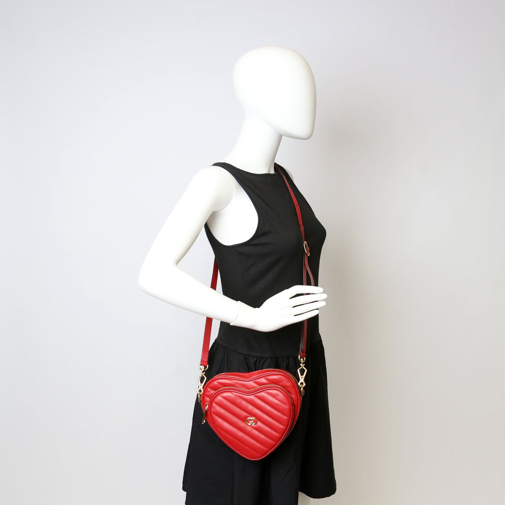 Gucci 751628 Interlocking G Mini Heart Bag Red