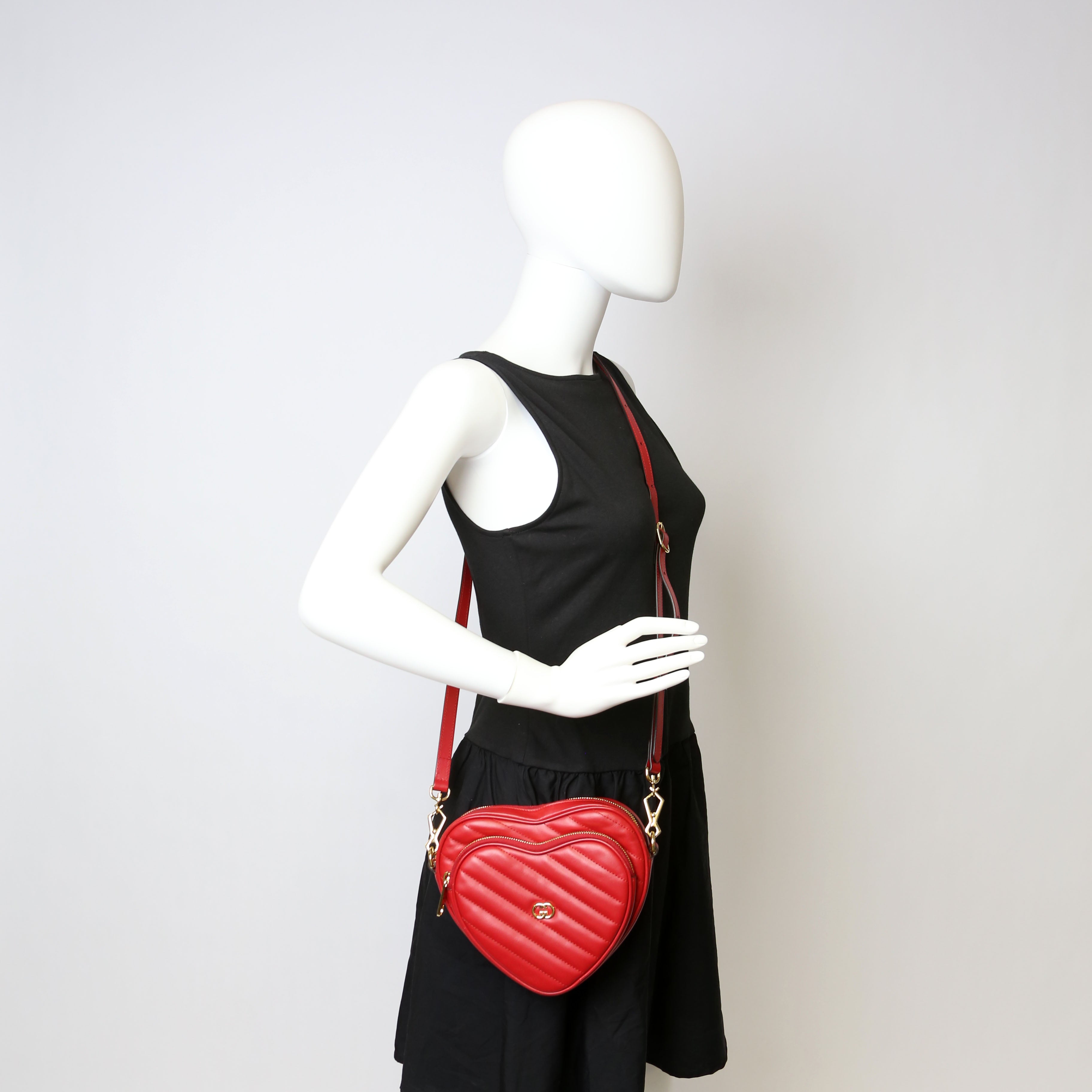 Gucci 751628 Interlocking G Mini Heart Bag Red