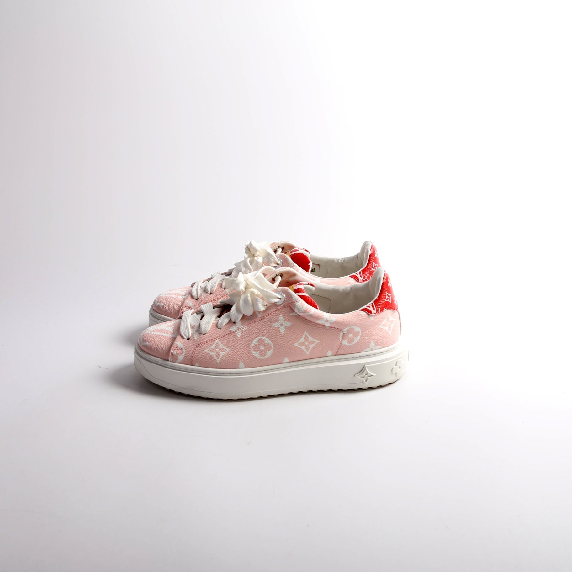 Timeout Sneakers Size 38