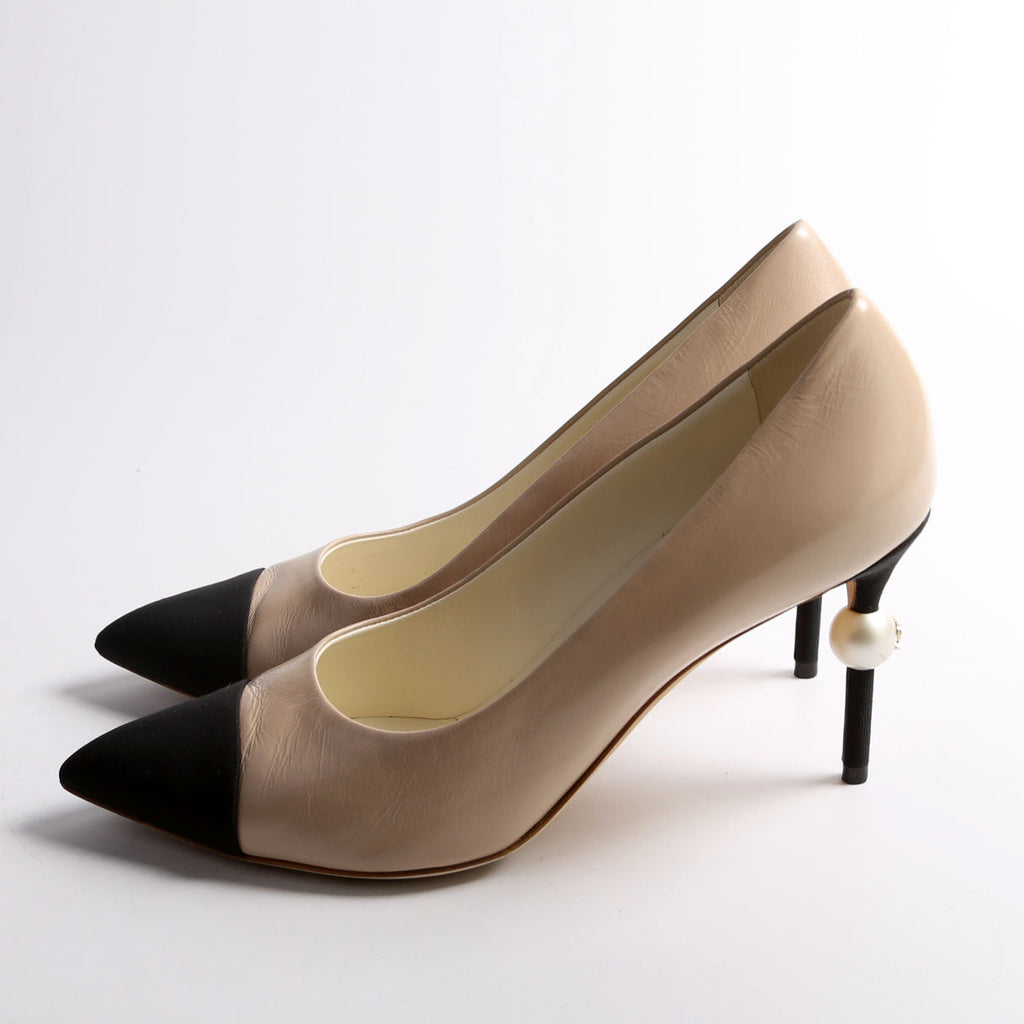 Cap Toe CC Pearl Heels Size 40 Nude/Black