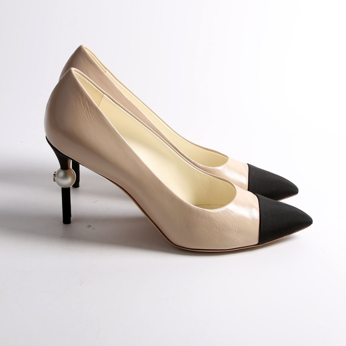 Cap Toe CC Pearl Heels Size 40 Nude/Black