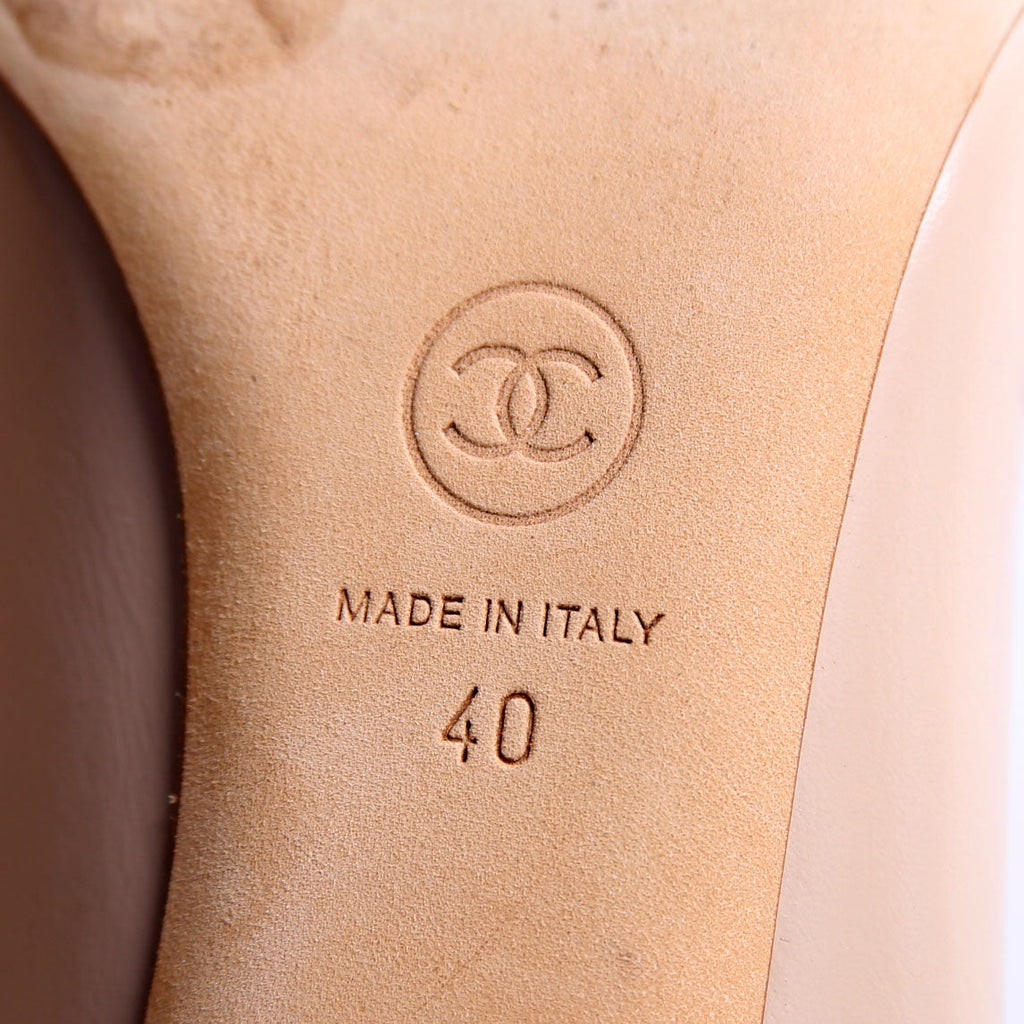 Cap Toe CC Pearl Heels Size 40 Nude/Black