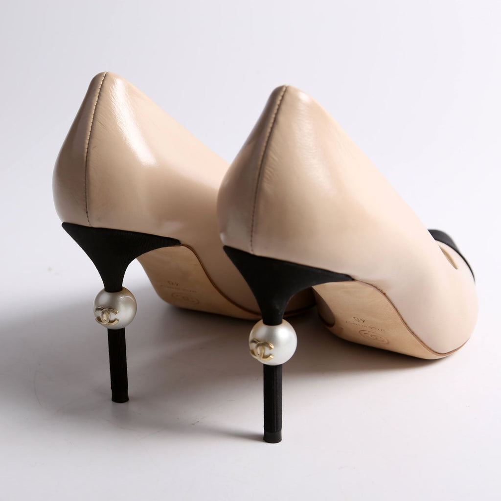 Cap Toe CC Pearl Heels Size 40 Nude/Black
