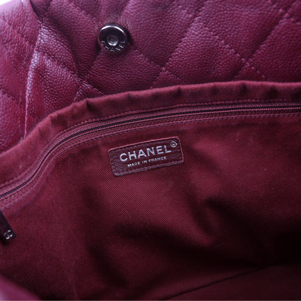 Timeless CC Soft Caviar Tote 14M Burgundy