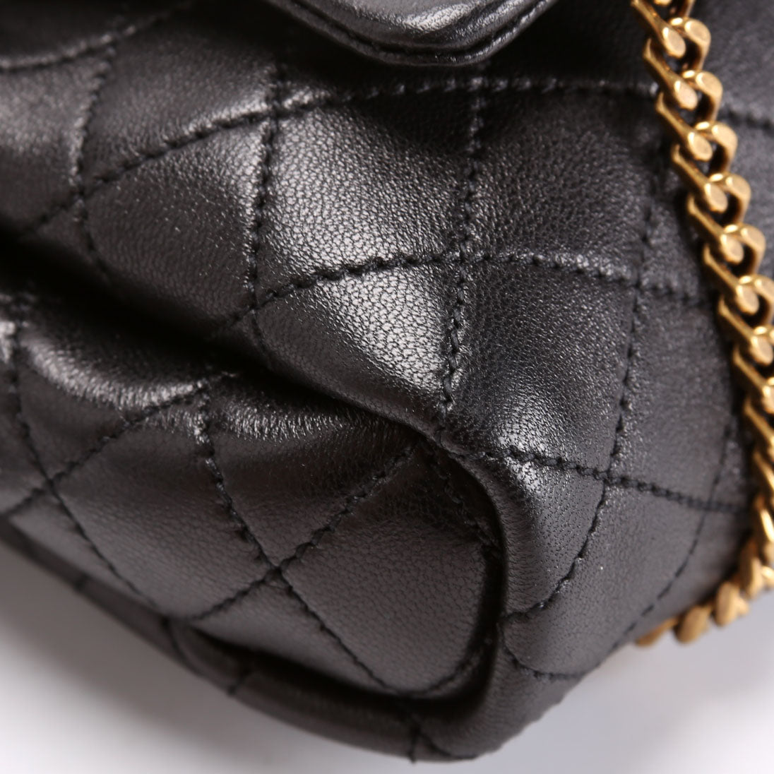 672738 Mini Notlita Quilted Lambskin Black