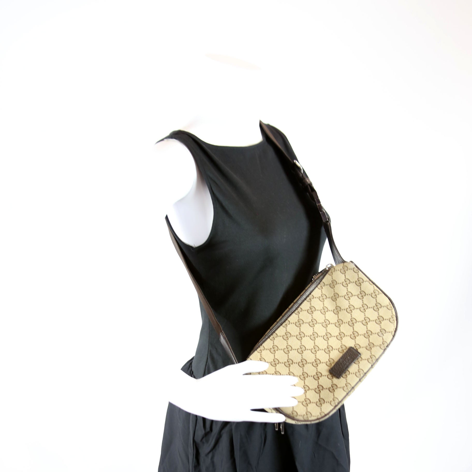 630915 GG Canvas Waist Pouch Brown