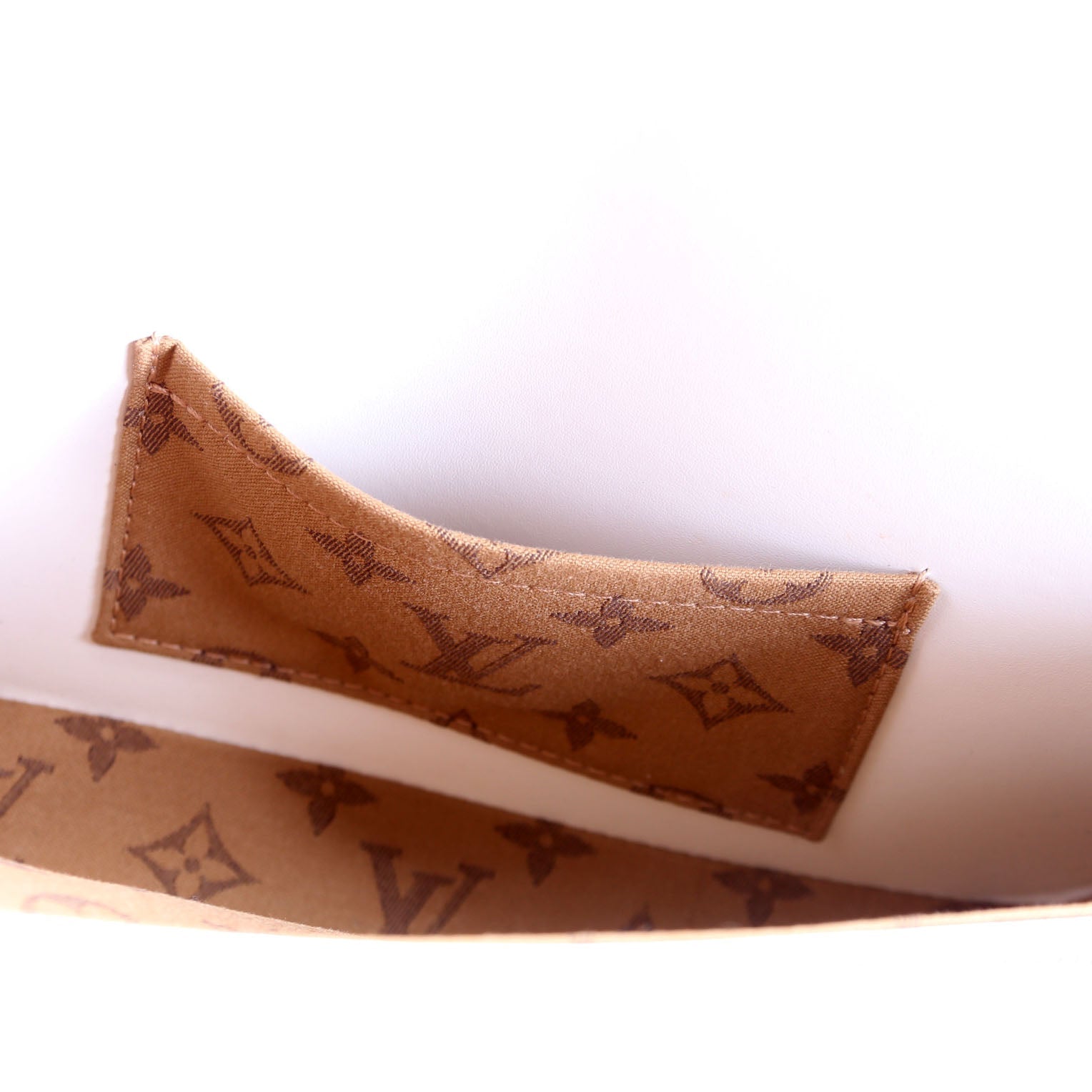 Swing Bag Reversed Monogram Calfskin White/Brown
