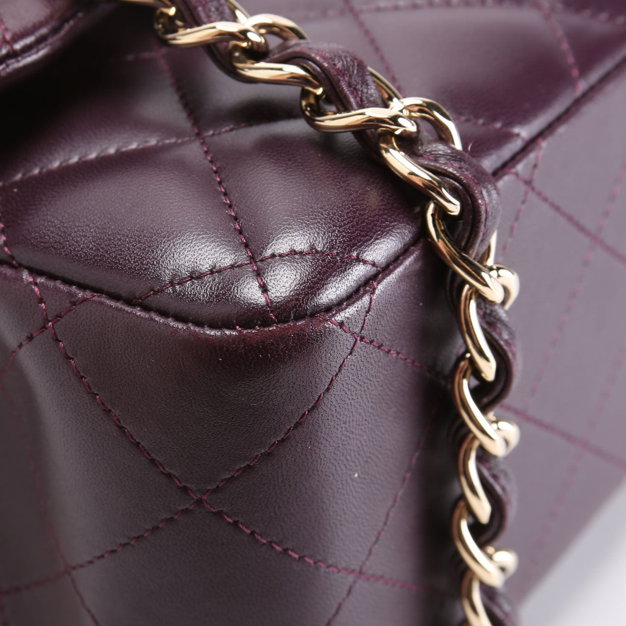 Classic Flap Jumbo Lambskin 23M Plum