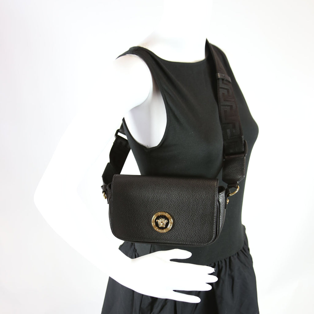 Medusa Flap Crossbody Black