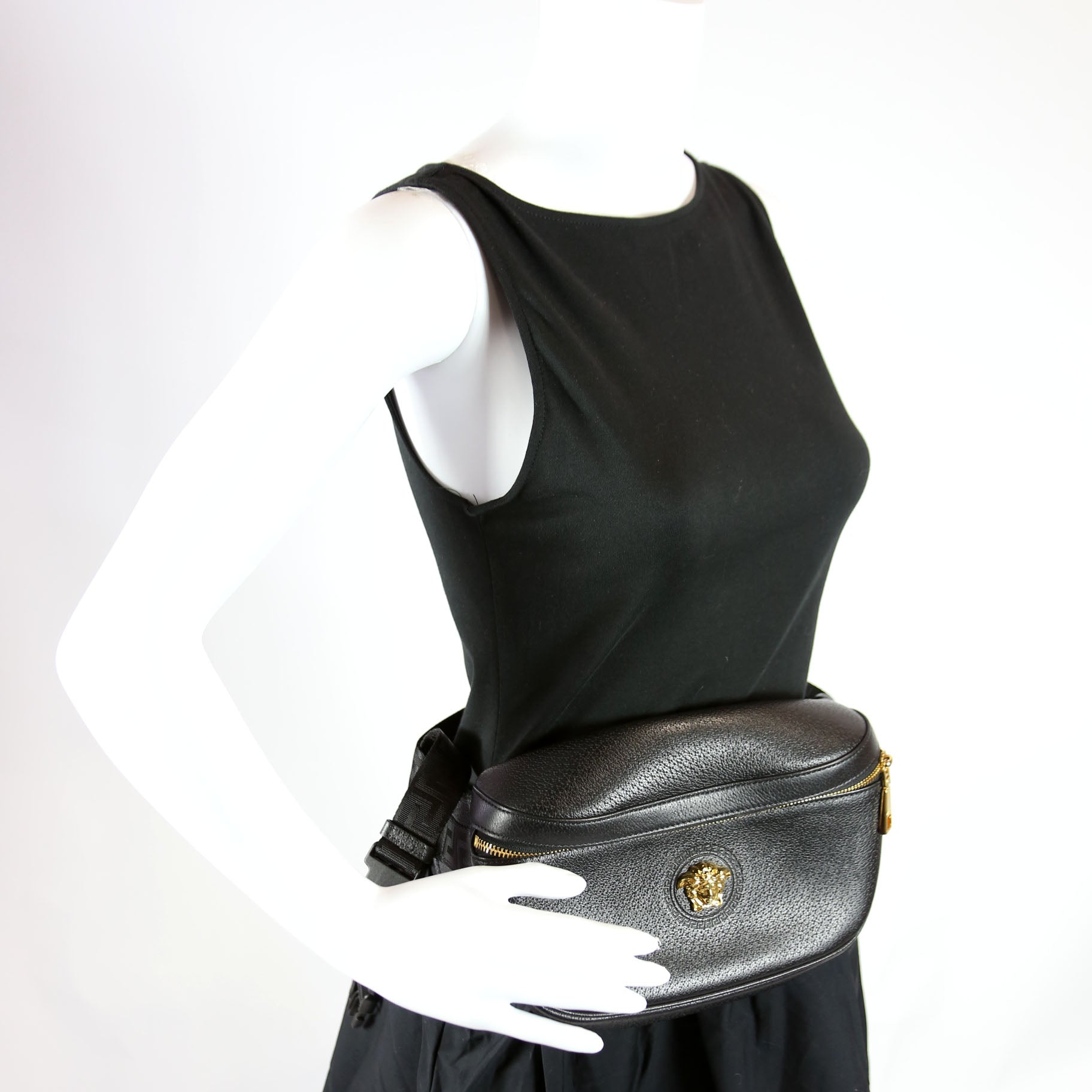 Medusa Waist Bag Leather Black