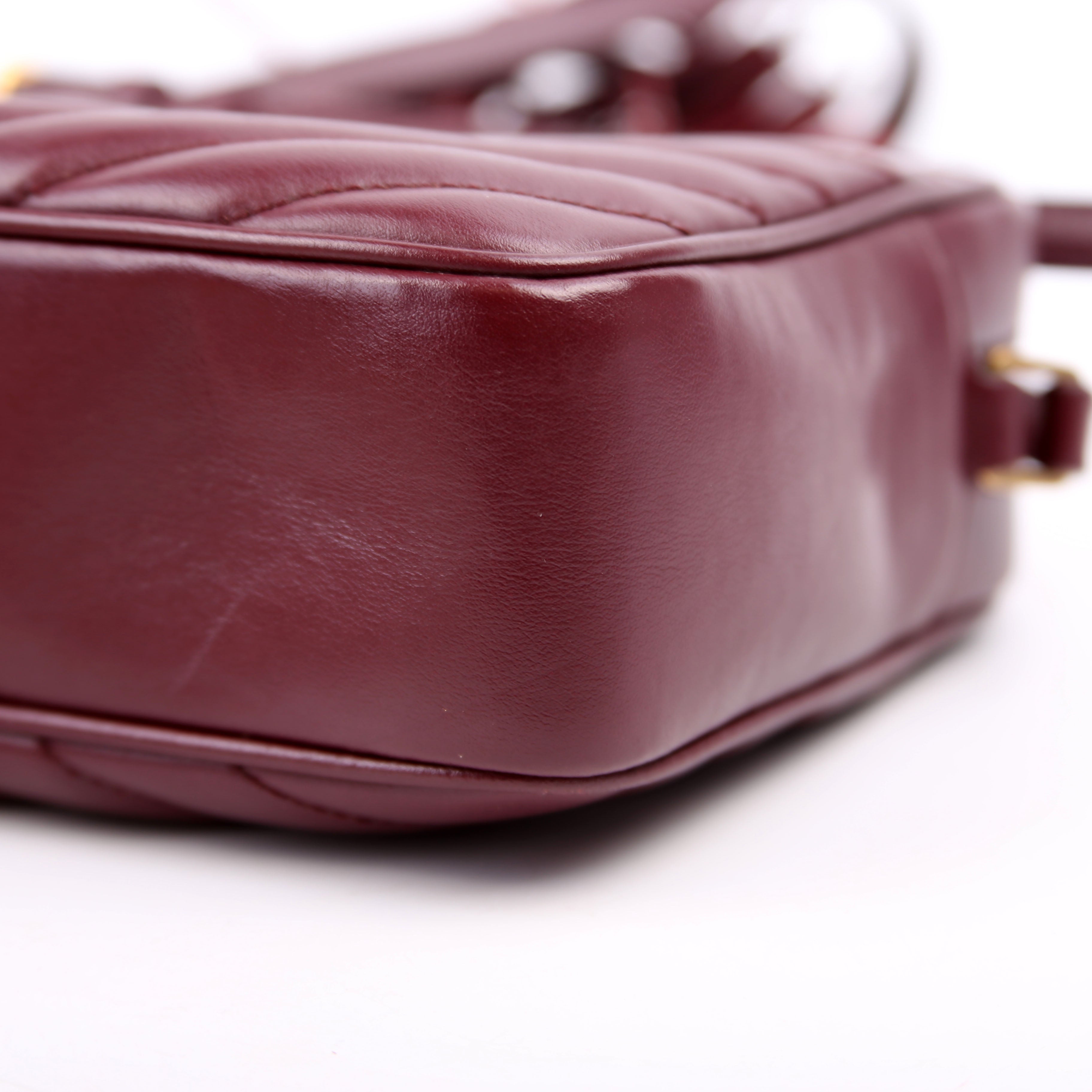 Lou Camera Bag Quilted Burgundy