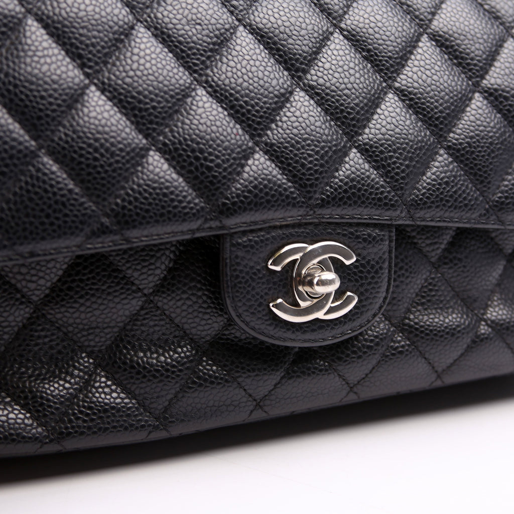 Classic Flap Medium Caviar Black