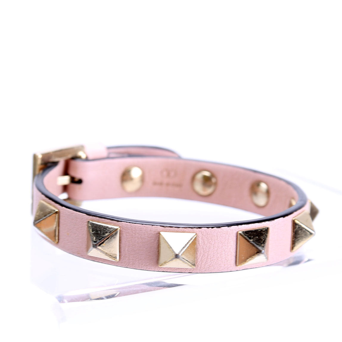 The Rockstud Leather Bracelet Pink