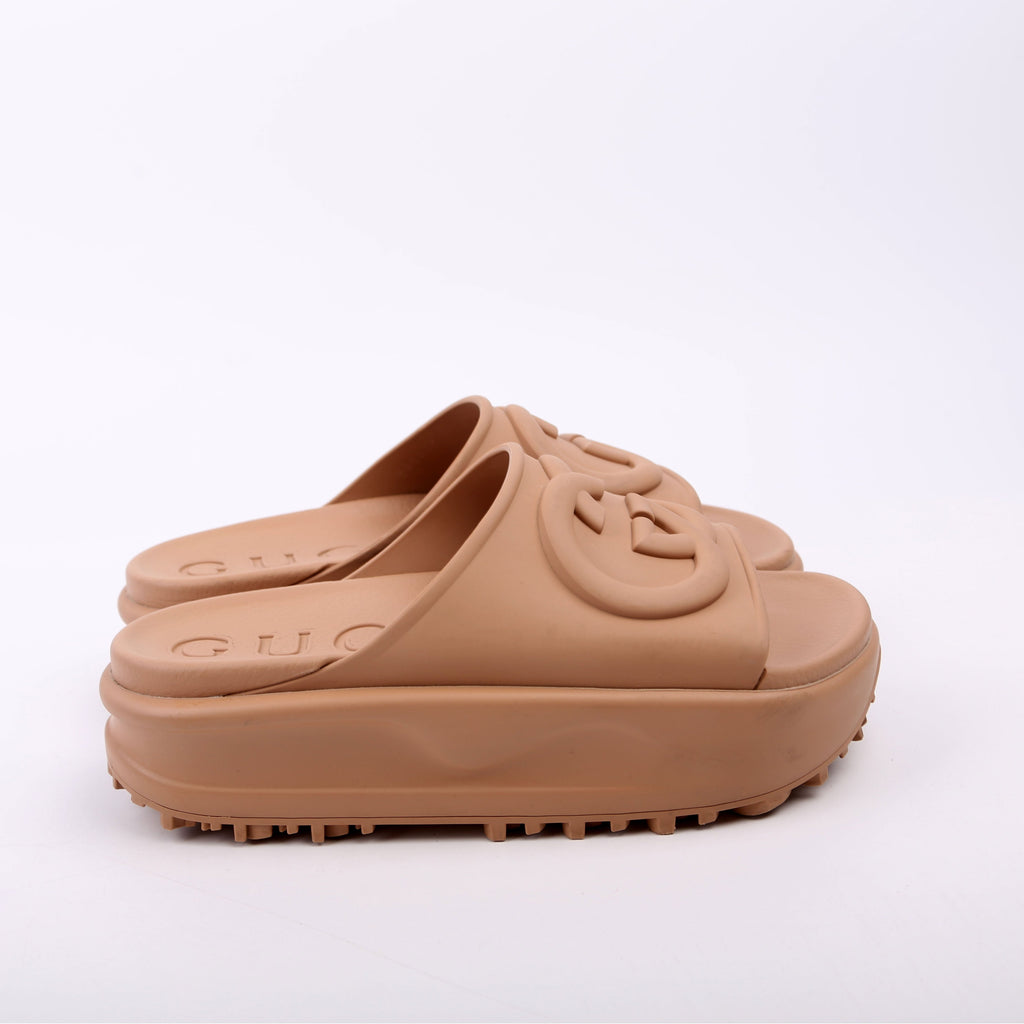 Interlocking GG Rubber Slides Size 36 Tan