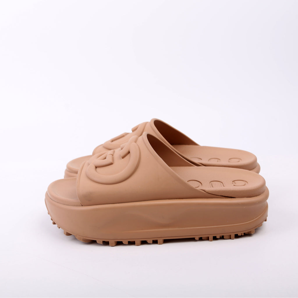 Interlocking GG Rubber Slides Size 36 Tan