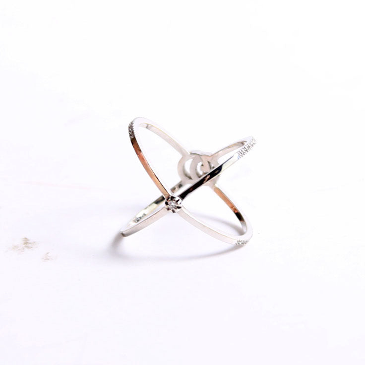 Running G Cross 18K White Gold/Diamond Size 6.5