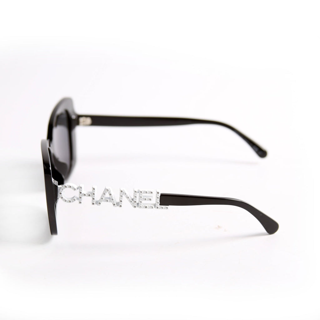 5422-B-A Square Black