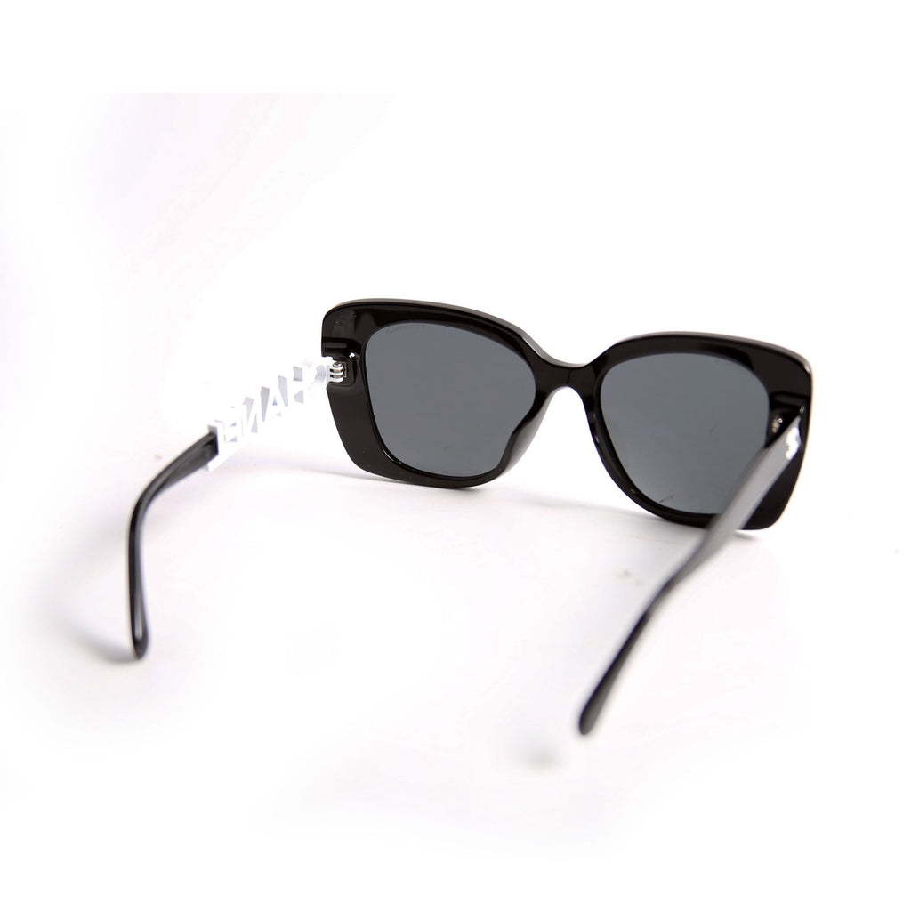 5422-B-A Square Black